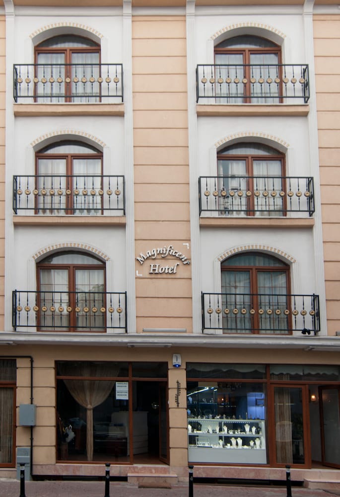 Magnificent Hotel 1