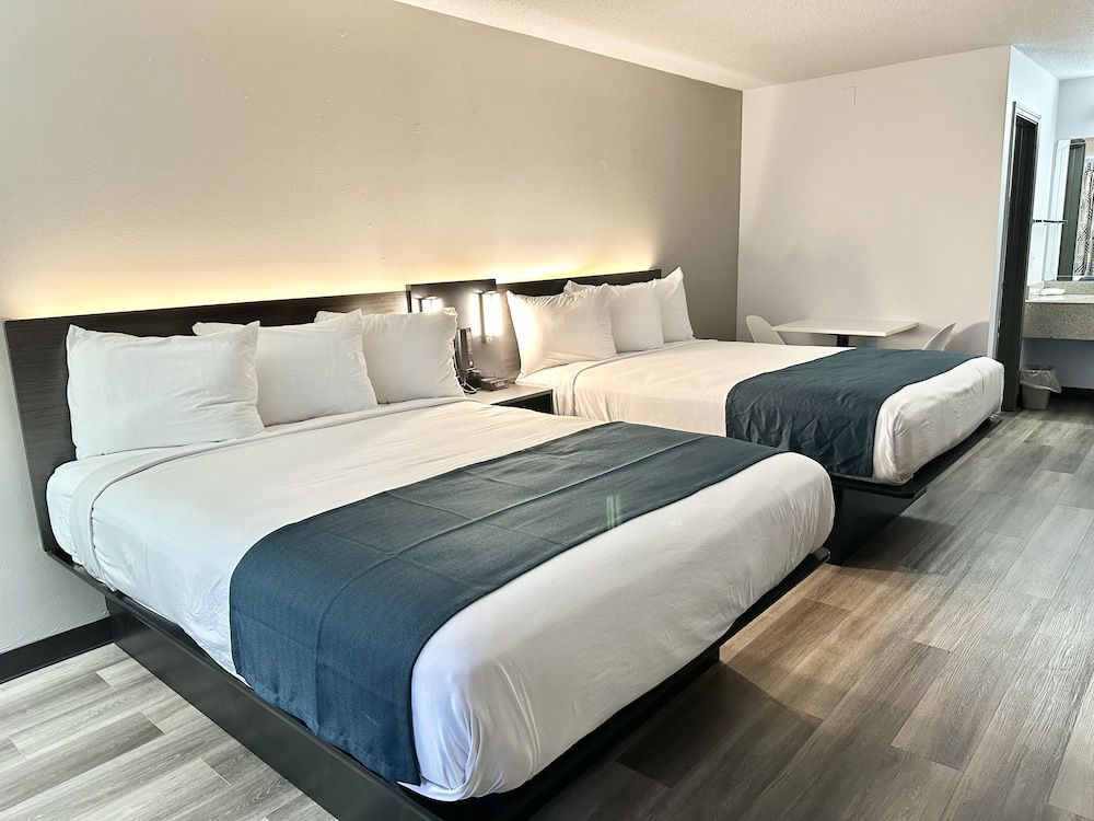 Studio 6 Suites Louisville KY Airport/Expo Center 2