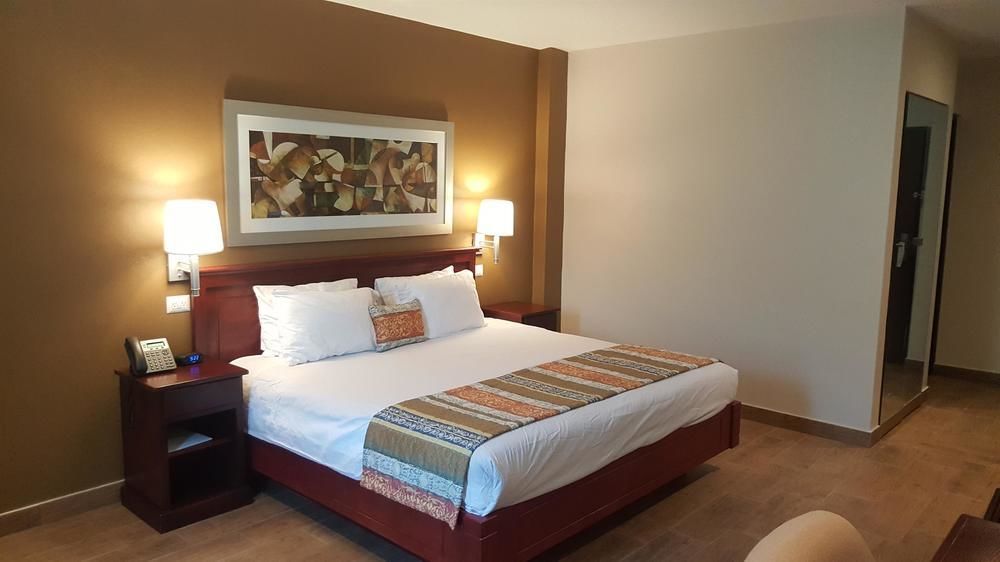 Best Western Bazarell Inn 2