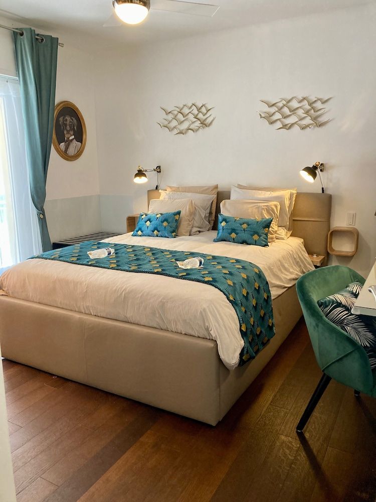 Cannes City B&B 1