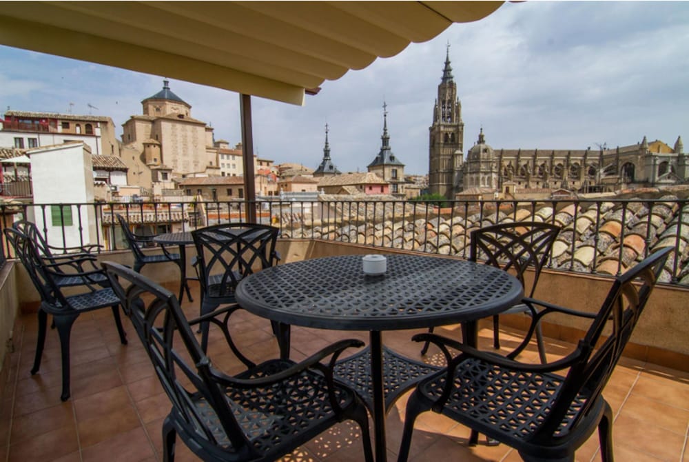 Hotel Santa Isabel 1