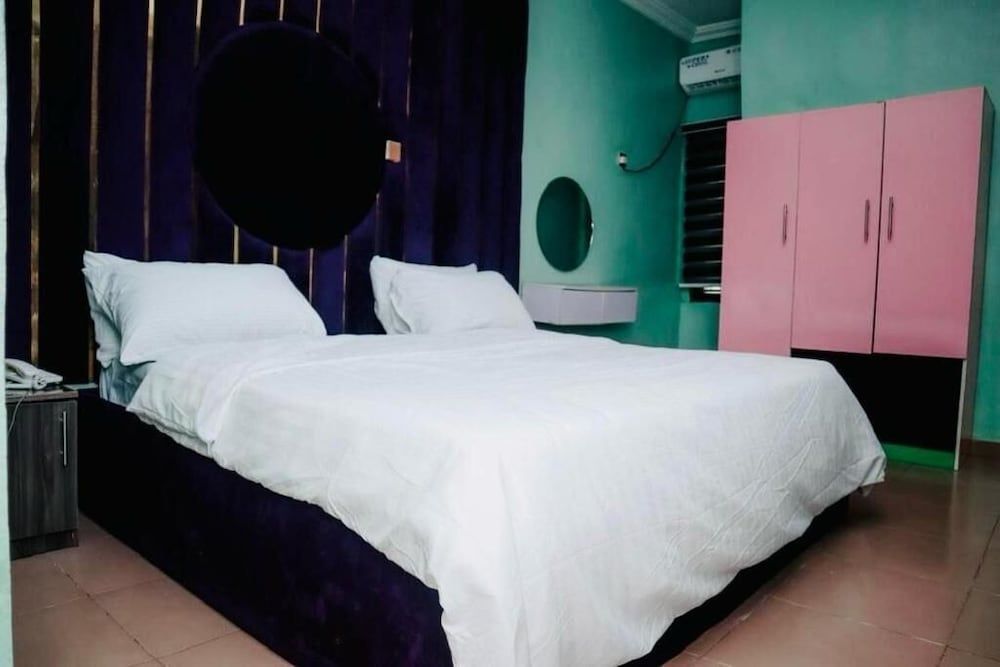 S4 Hotels 1