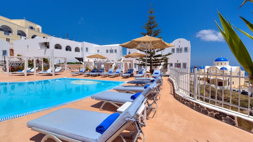 Dream Island Hotel 1