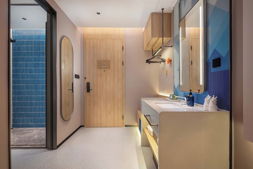 Holiday Inn Express Chongqing Nanan Riverside by IHG 2