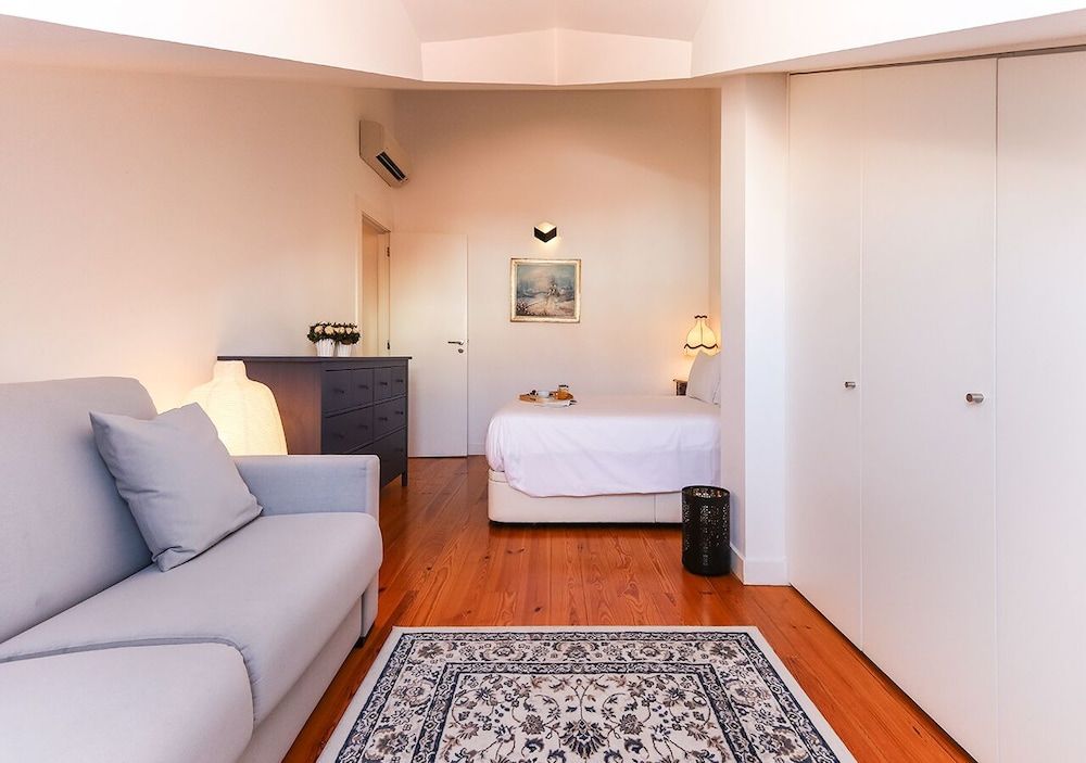 AZZULEA Avenida Apartments 1