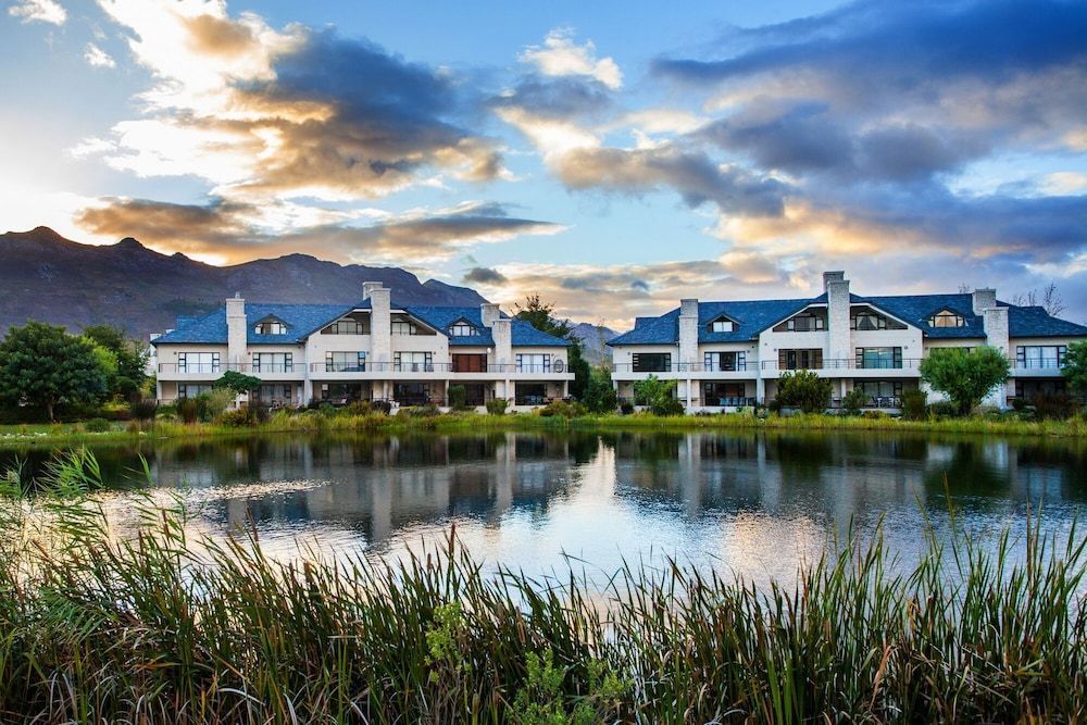 Valley Golf Lodges 1