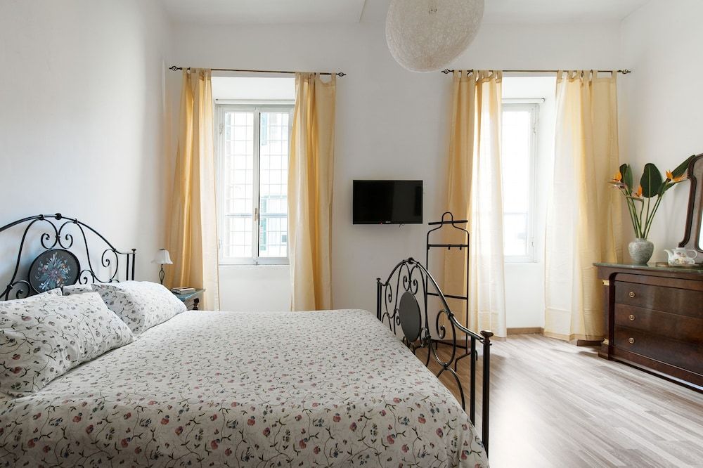 Rome Center Rooms 1