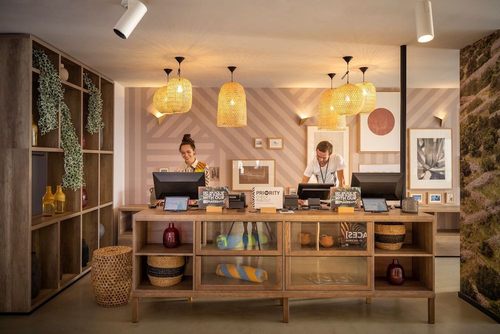 PLACES Hvar Hotel by Valamar 2
