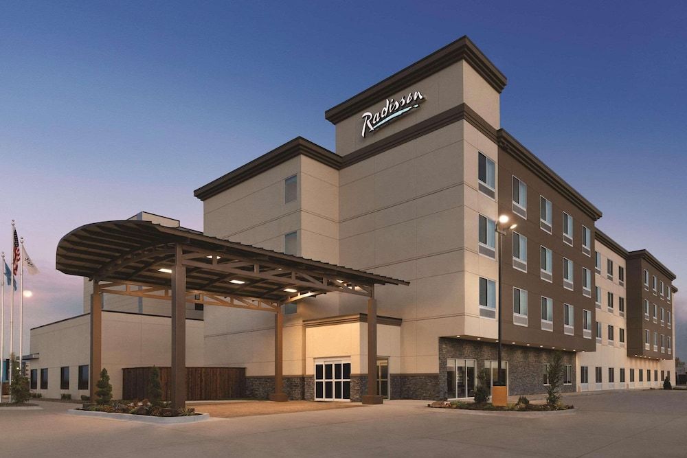 Radisson Hotel Oklahoma City Airport 1