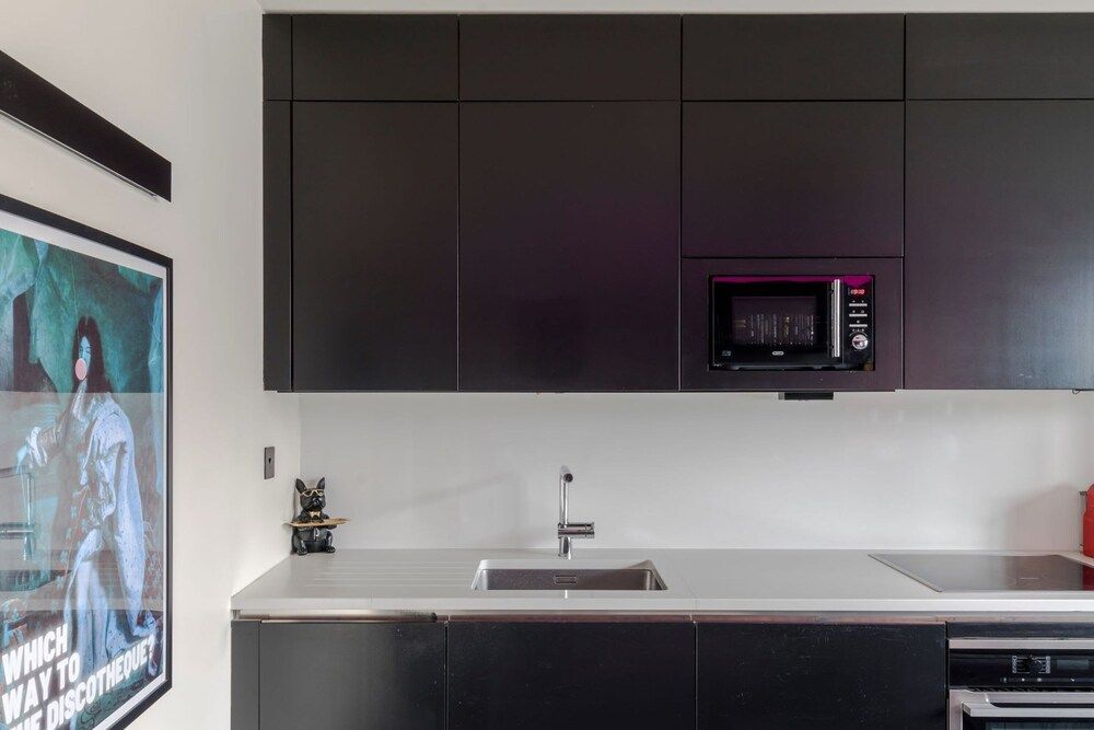 1-bed Soho Penthouse - Rooftop Terrace - Sleeps 4 2