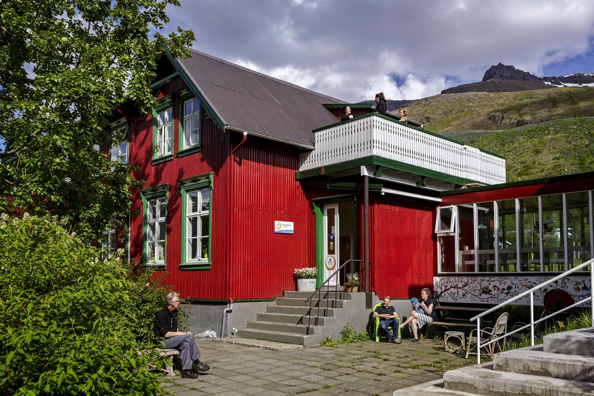 Hafaldan HI hostel, old hospital building 1