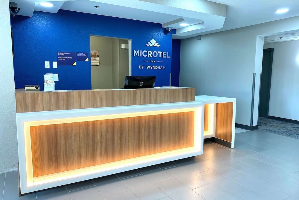 Microtel Inn by Wyndham Beckley 2