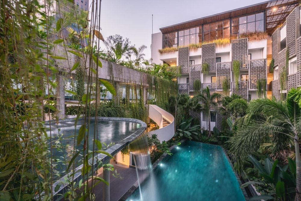 Baitong Hotel & Resort Phnom Penh 1