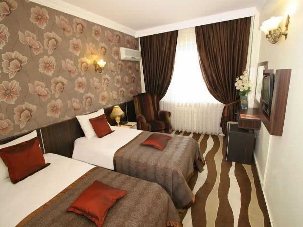 Maya Hotel 1