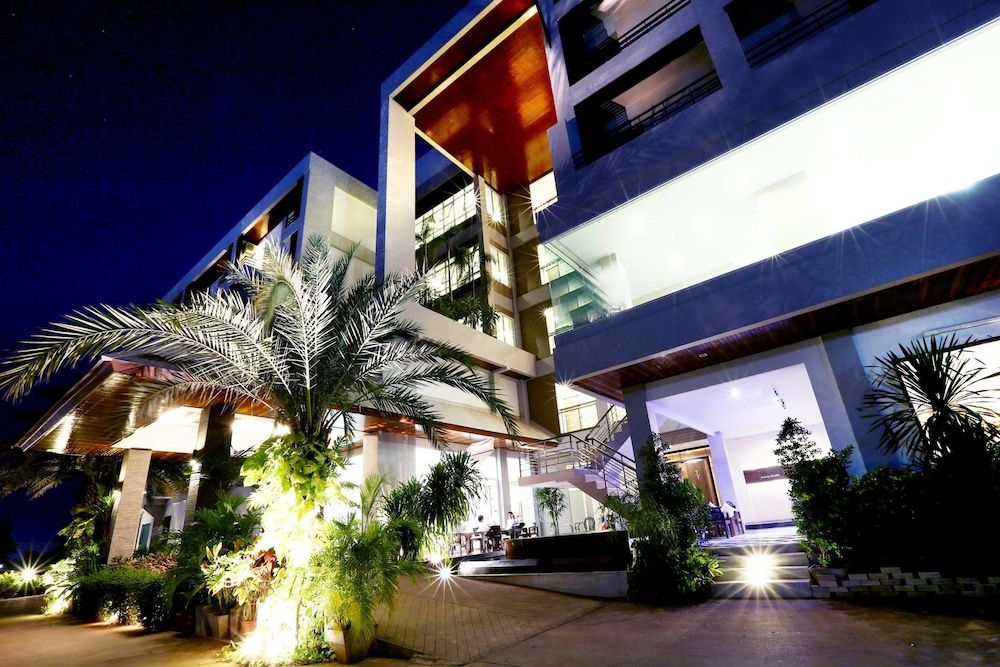 Green Hotel and Resort 1