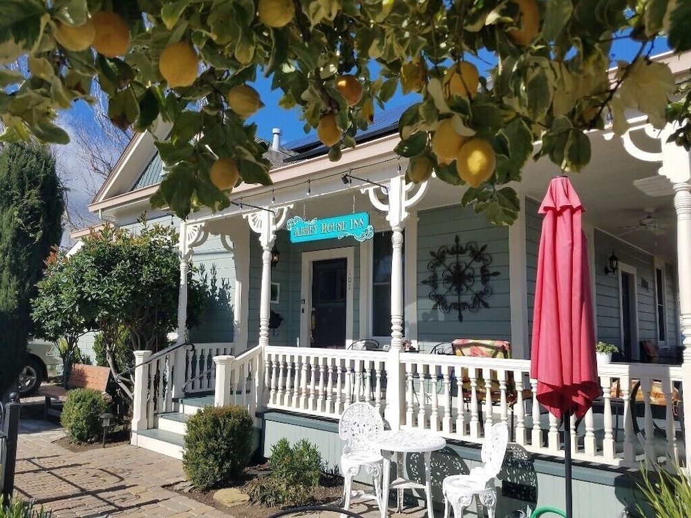 Abbey House Inn 1