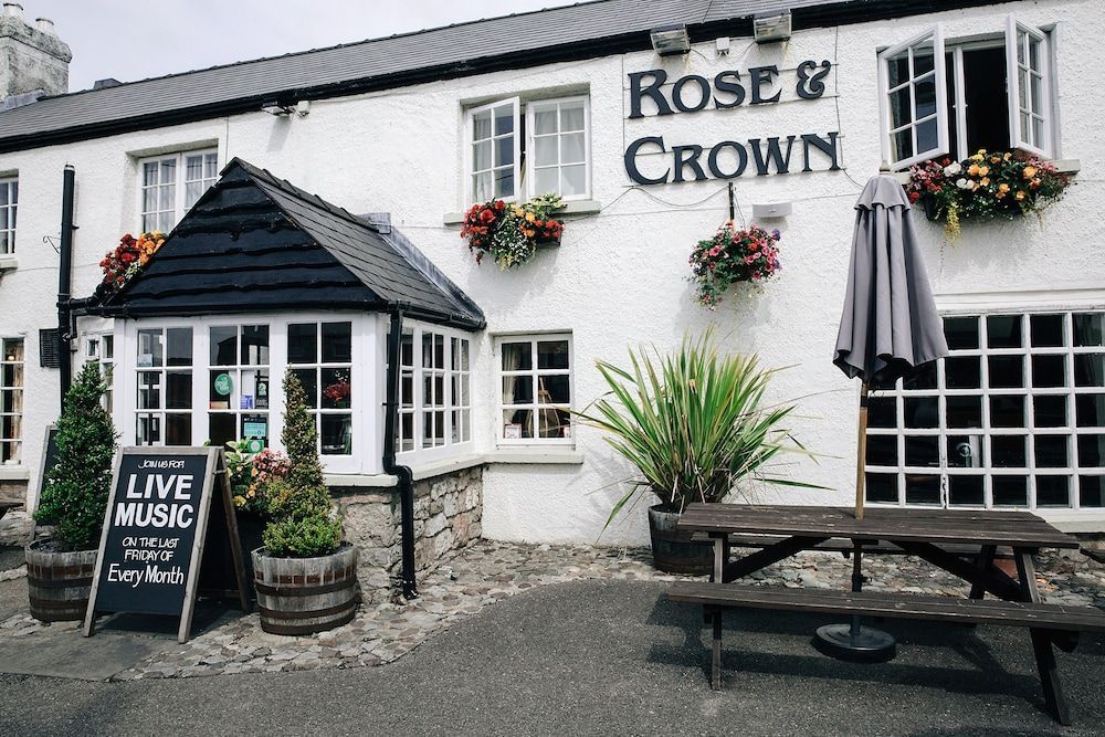 Rose And Crown 1