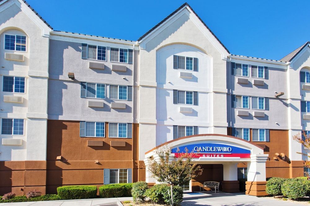 Candlewood Suites MEDFORD by IHG 1