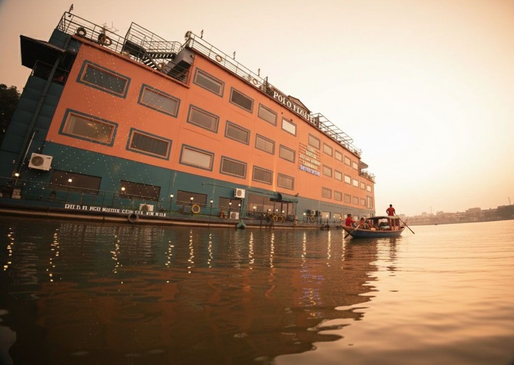 Polo Floatel Kolkata 1
