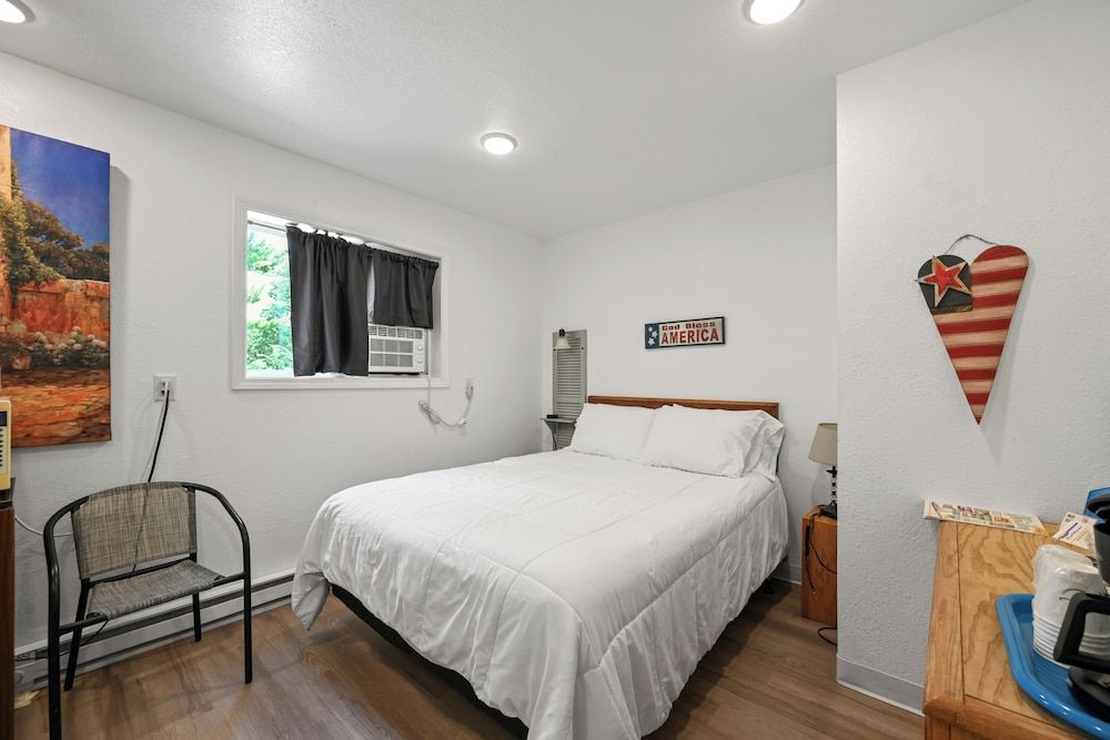 Eagle View Motel & Retreat 2