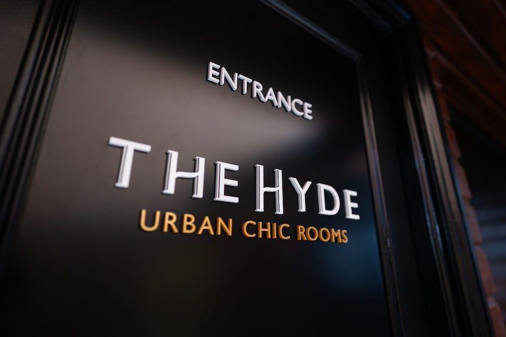 The Hyde - At Dunning's Bar 1
