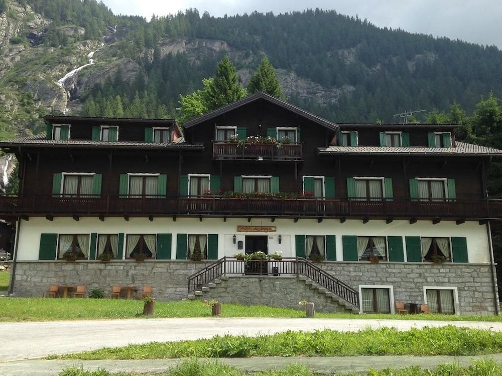Casa Alpina Don Guanella 1