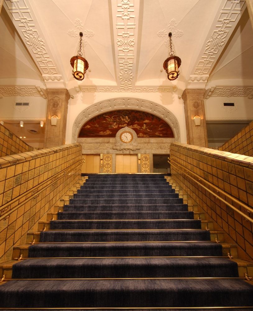 Hotel New Grand 1