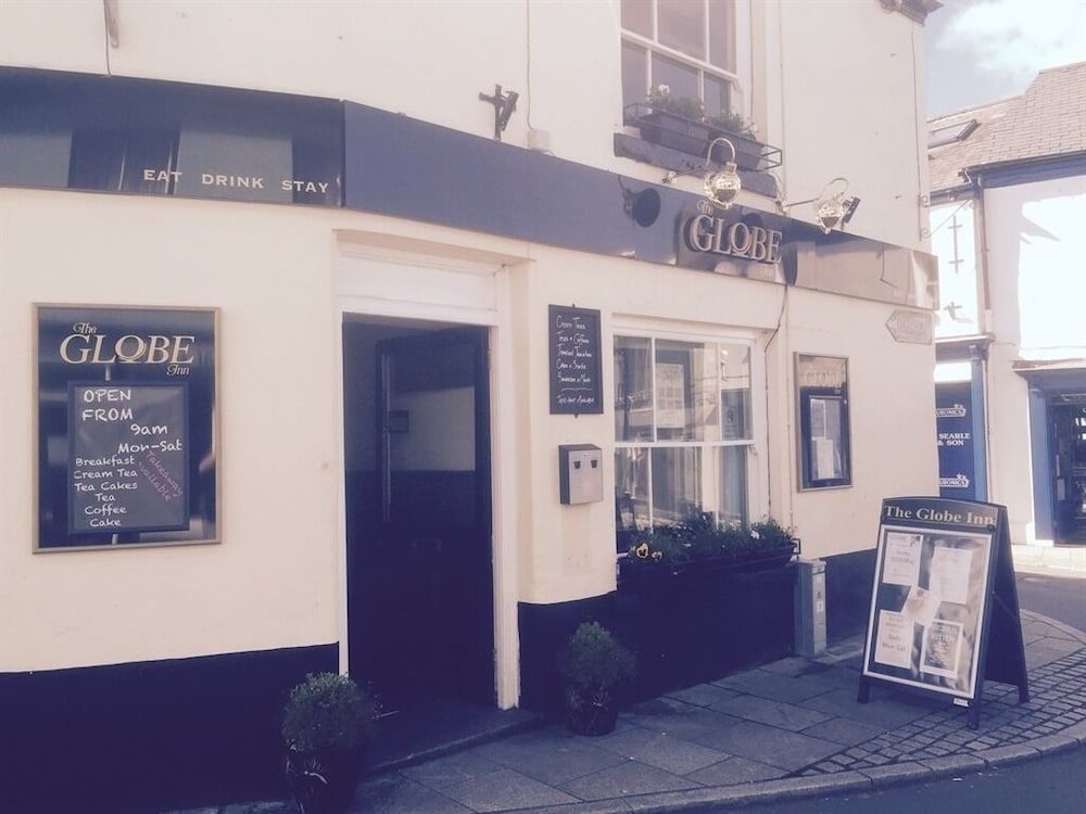 The Globe Inn 1