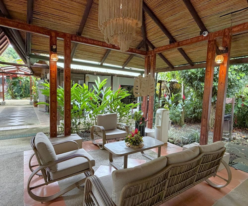 Hotel Villas Rio Mar 2