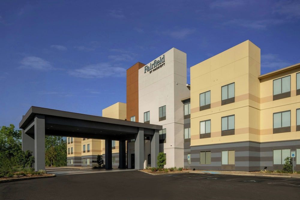 Fairfield Inn & Suites by Marriott Lafayette South 1