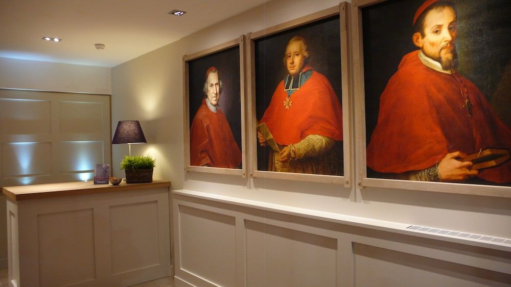 Hôtel Cardinal 1