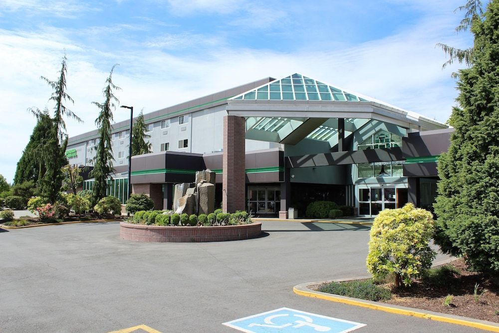 Medallion Inn and Suites 1
