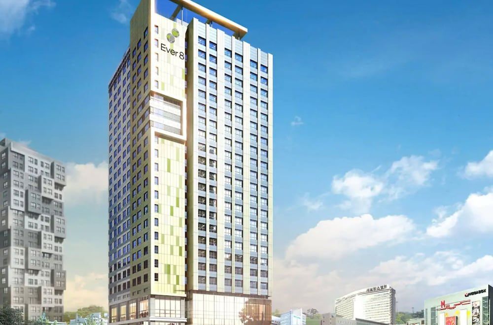 Ever 8 Family Hotel 1