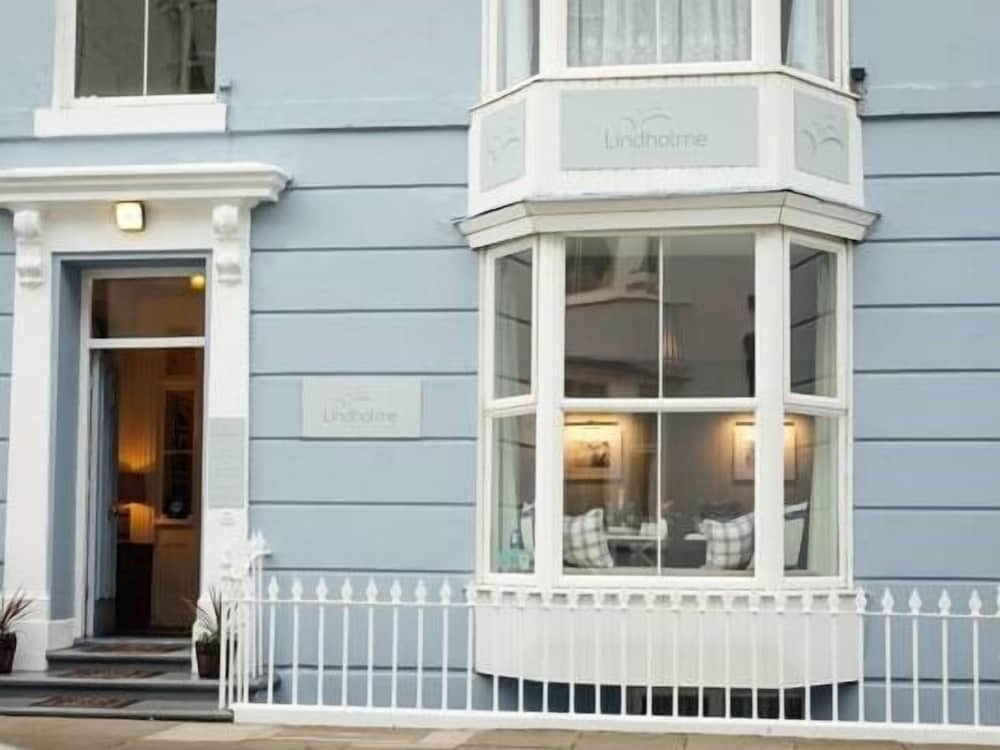 Lindholme Guest House 1