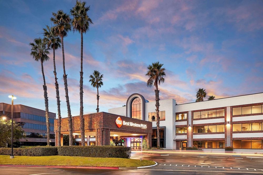 Best Western Plus Meridian Inn & Suites, Anaheim-Orange 1
