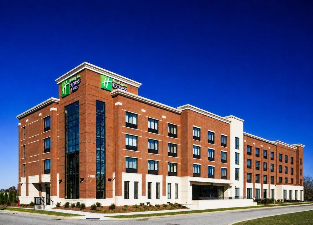 Holiday Inn Express & Suites FRANKLIN - BERRY FARMS by IHG 1