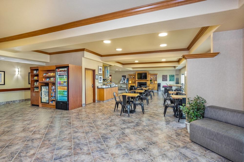 Clarion Pointe Rimbey 2