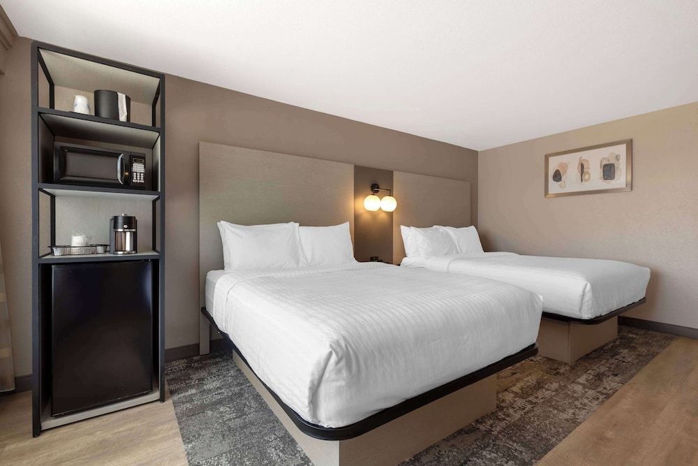 Best Western Plus Fort Worth North 1