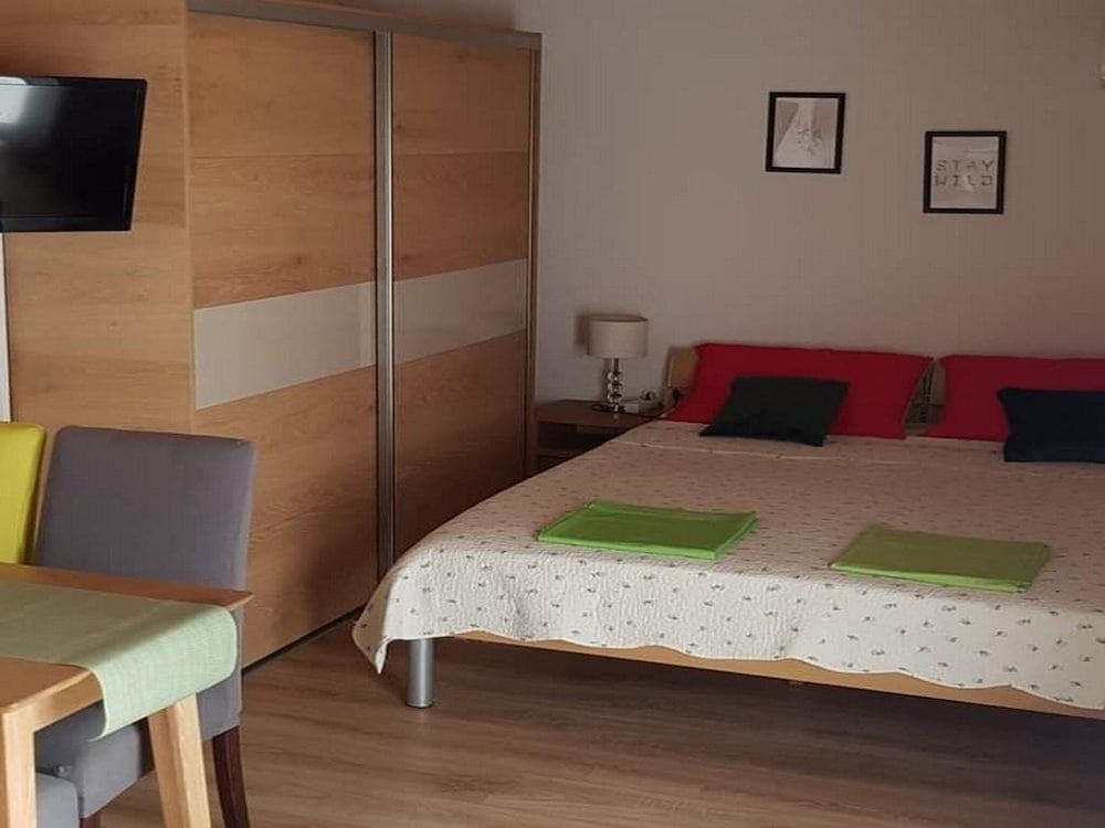 Apartments Snježana Carev 2