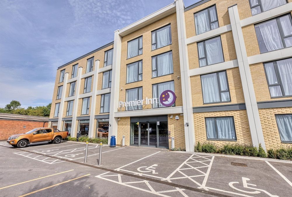 Premier Inn Bury St Edmunds North - A14 1