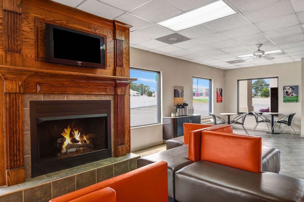 Motel 6-Calhoun, GA 2