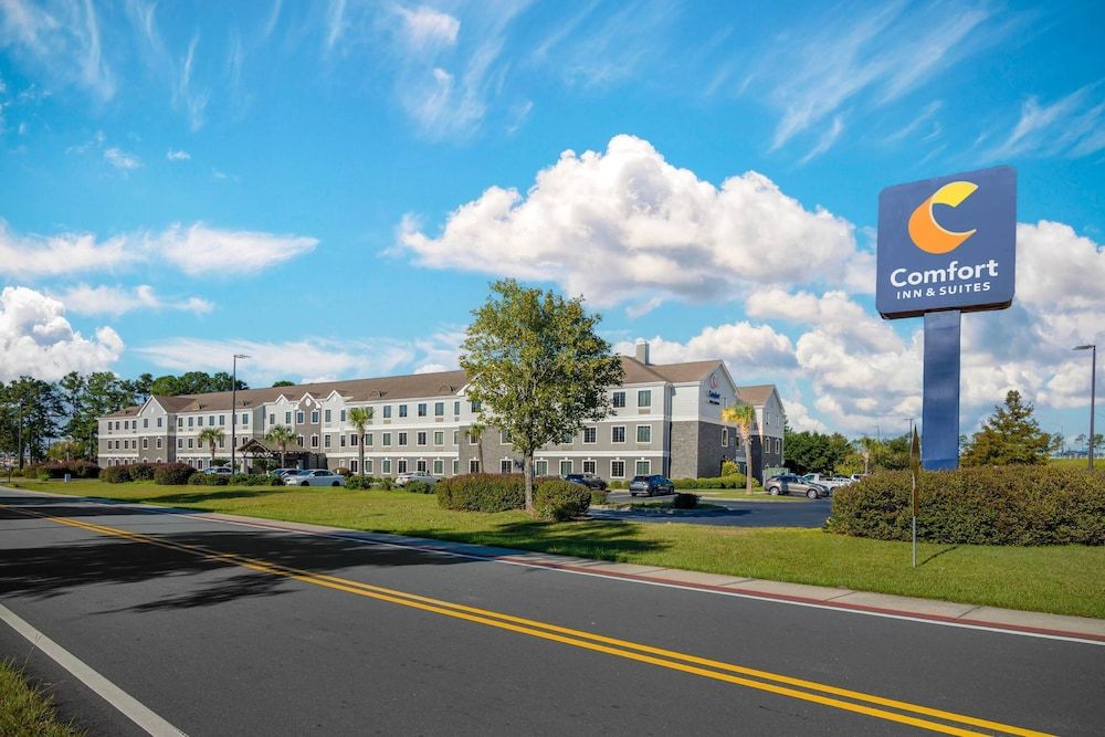 Comfort Inn & Suites Savannah Airport 1