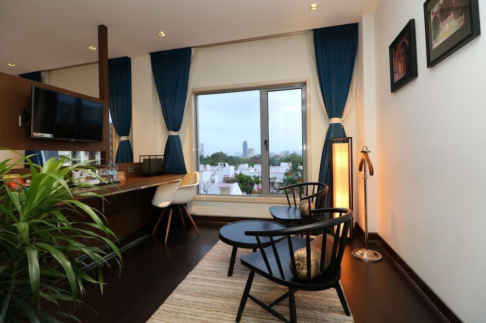 Hotel Gallery 67 1