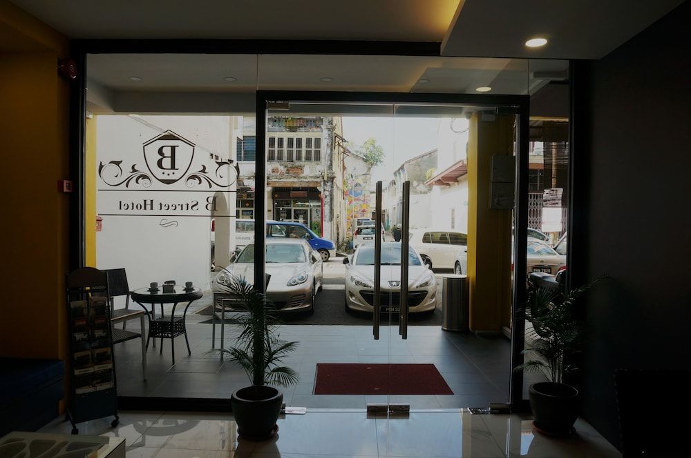 B Street Hotel 2