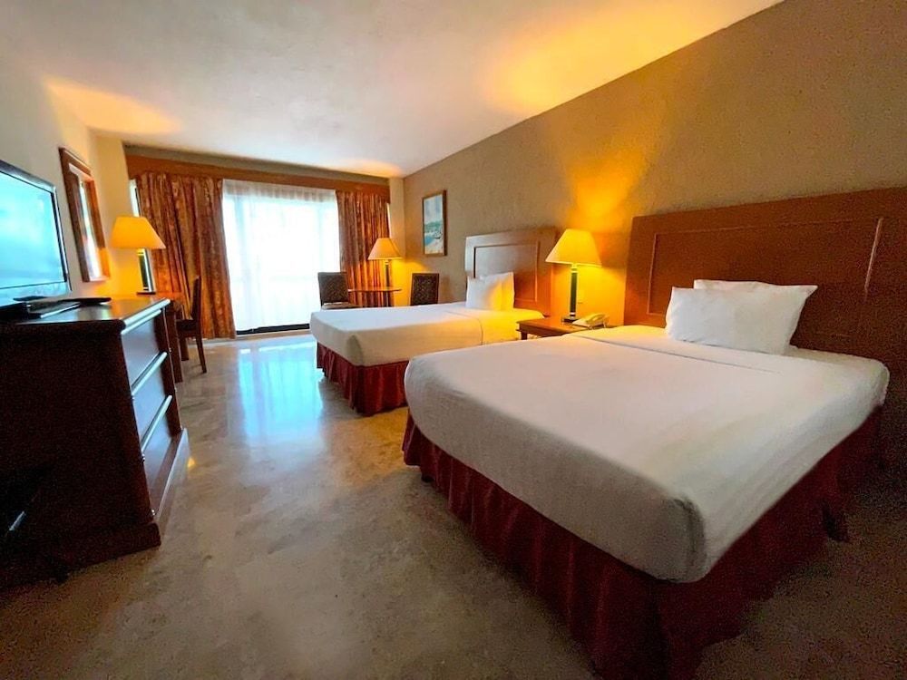 The Palms Resort of Mazatlan 2