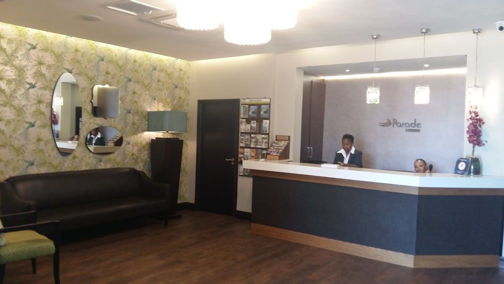 Parade Hotel 2