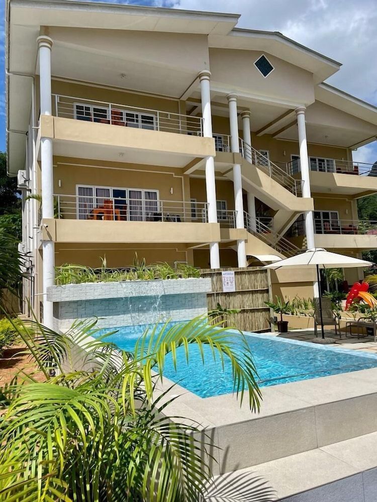 Tropical Hideaway 1