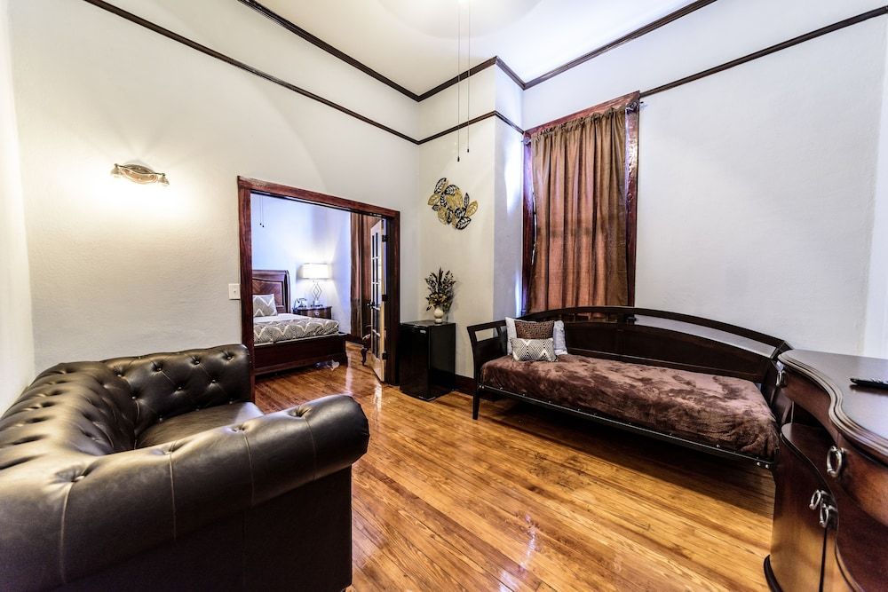 Hotel DeFuniak 1