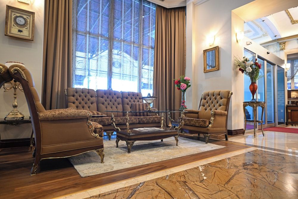 Stone Bridge Hotel 2