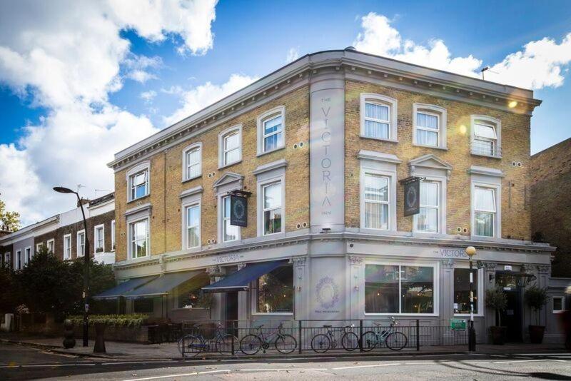 Victoria Inn 1